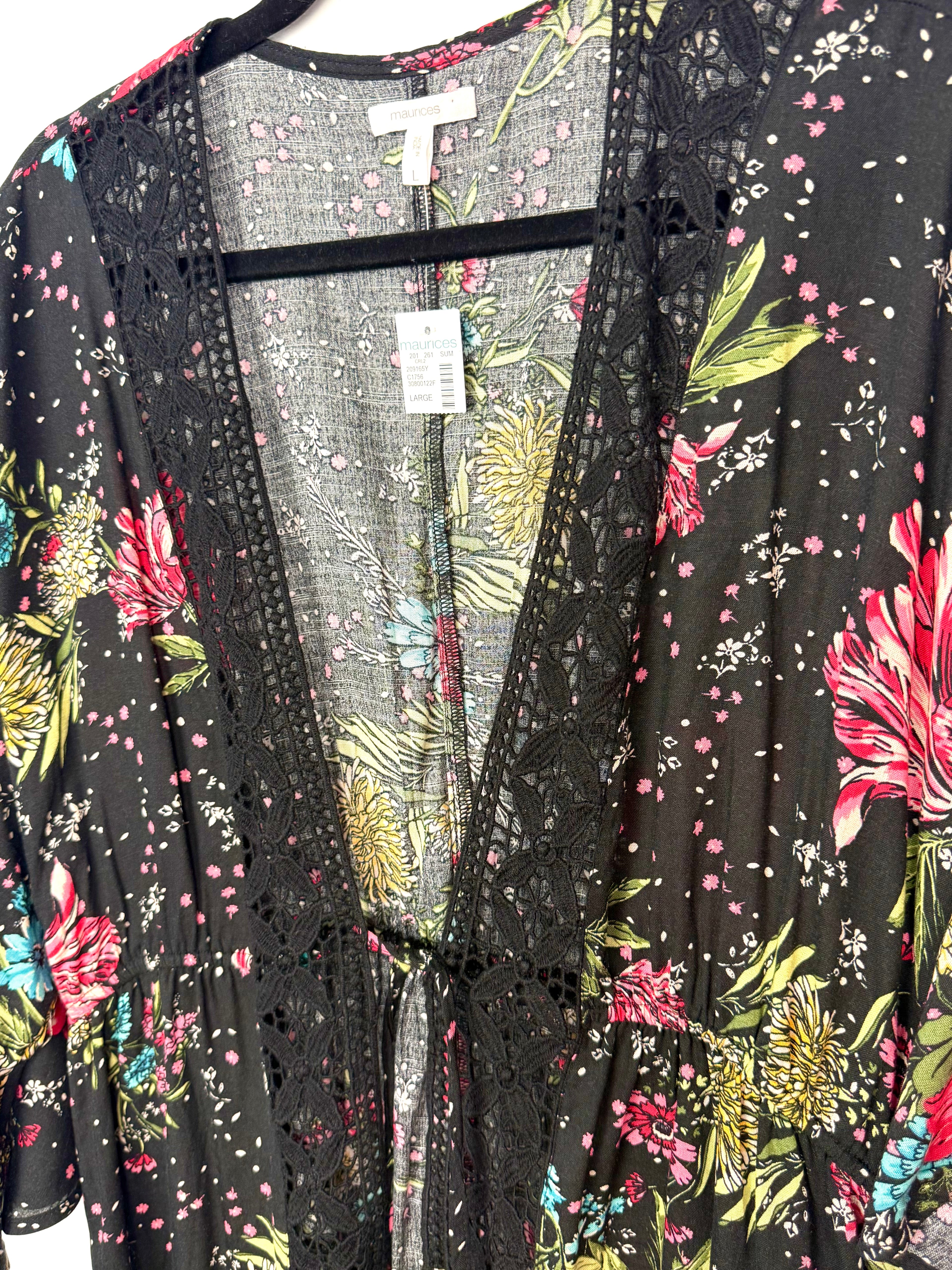 close up of front of NWT Maurices Kimono Cardigan | Size Large at Blue Sparrow Shop