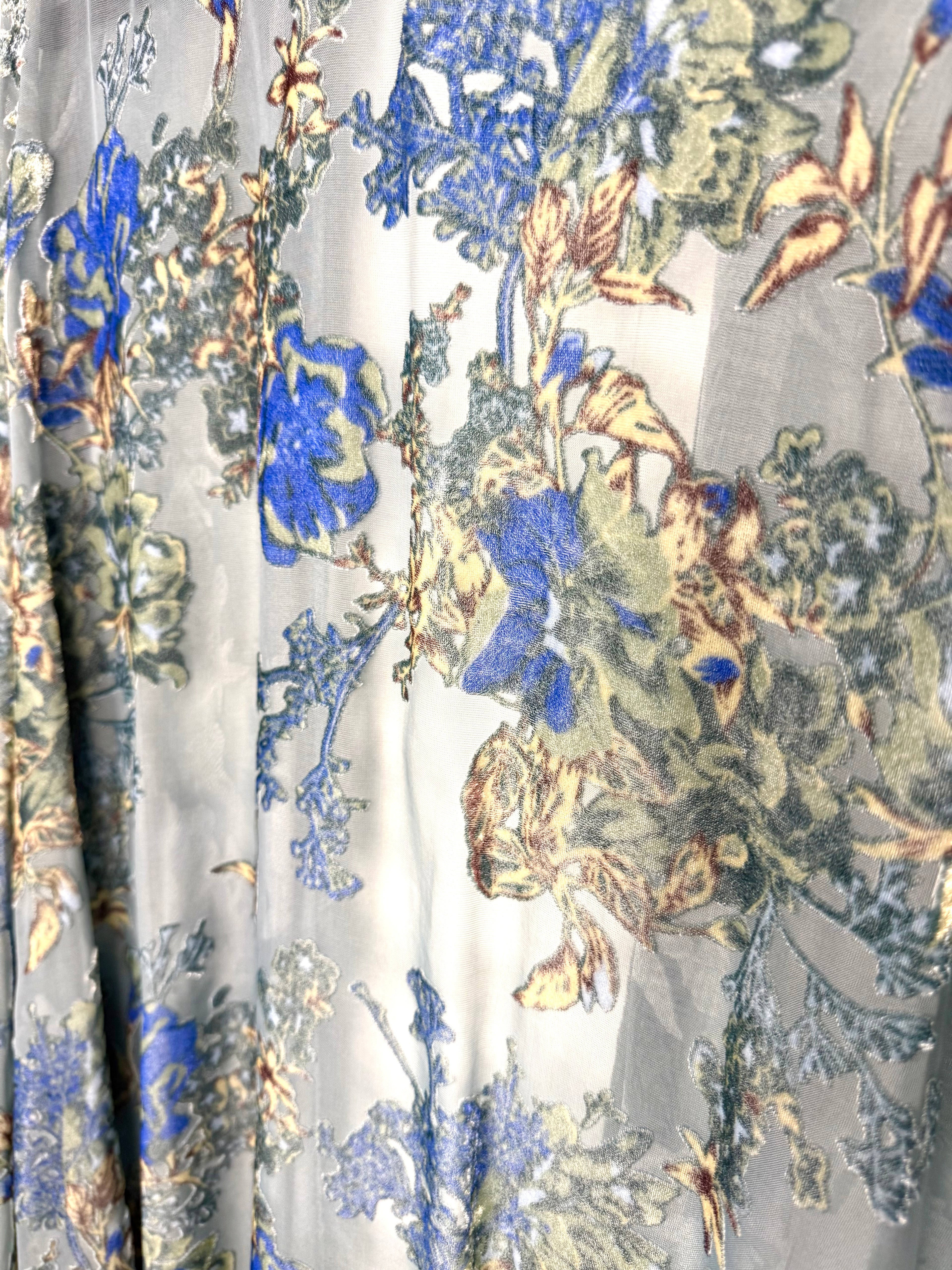 close up of pattern on Torrid Sheer Floral Burnout Kimono Duster | Plus Size at Blue Sparrow Shop