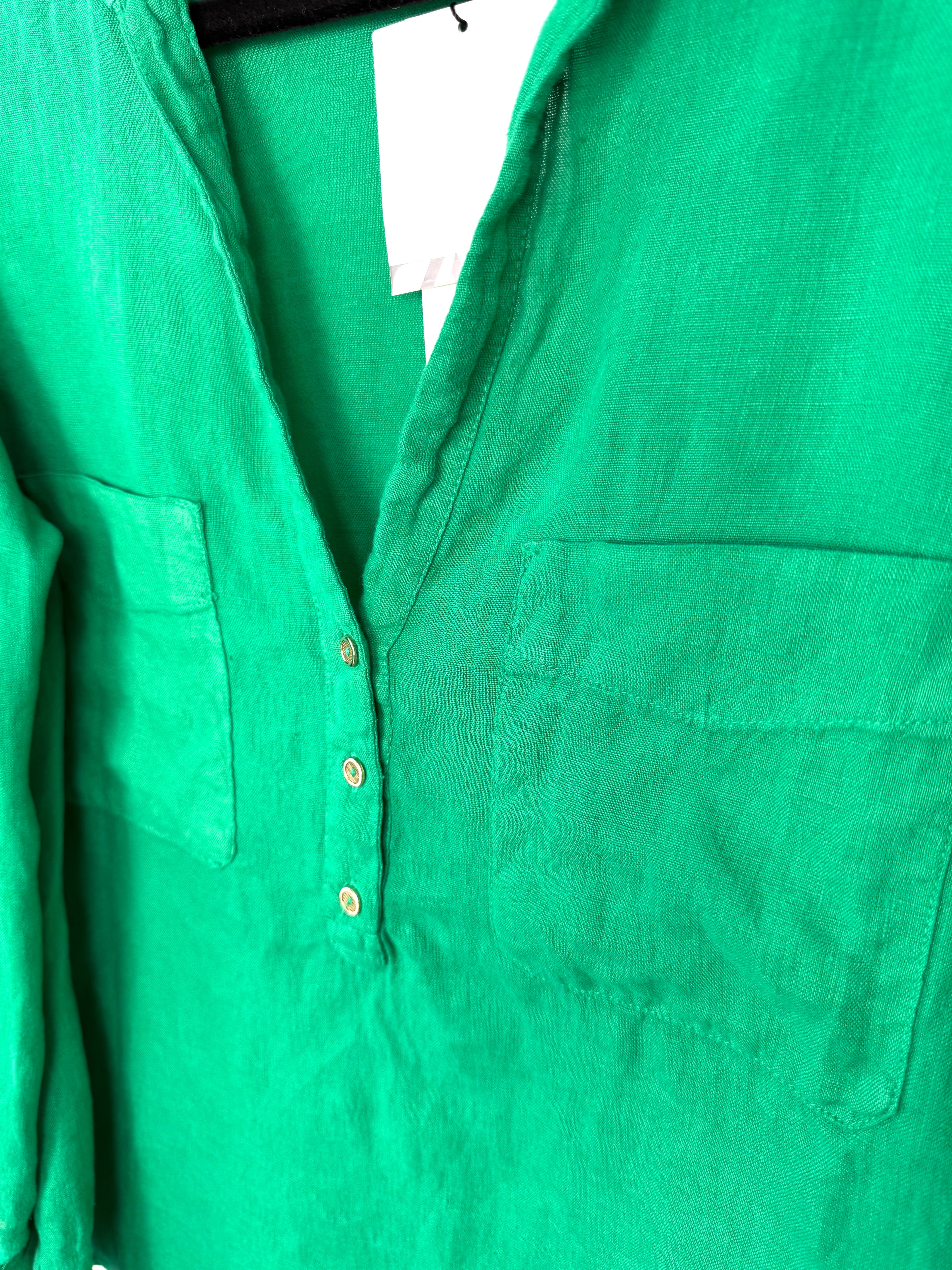 collar detail on NWT Zara 100% Linen Shirt | Size M at Blue Sparrow Shop 