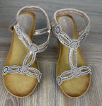 comfortable rhinestone wedding shoes NWOT top of sandals 