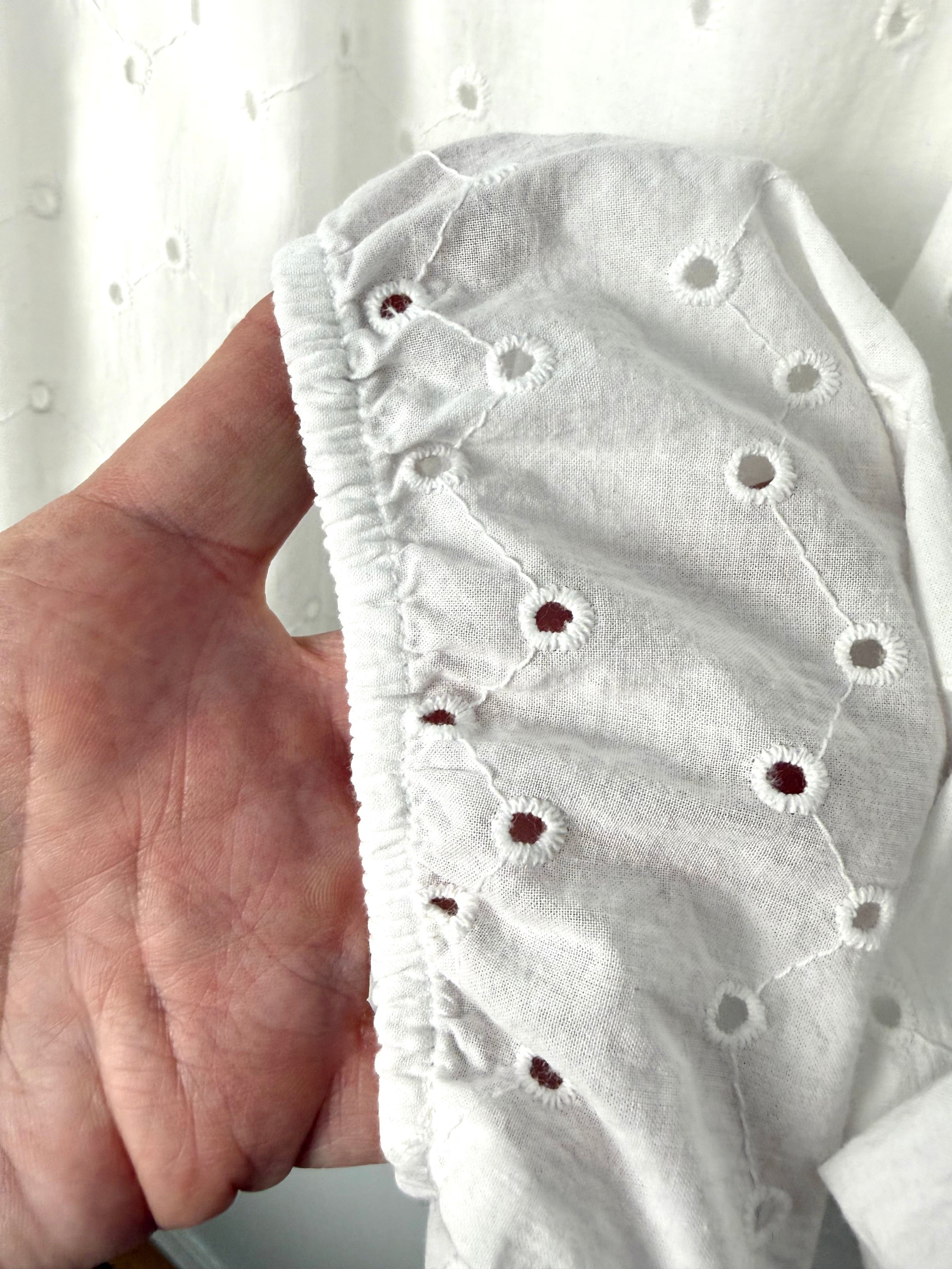 cuff detail on Mexx White 100% Cotton Eyelet Off-Shoulder Top