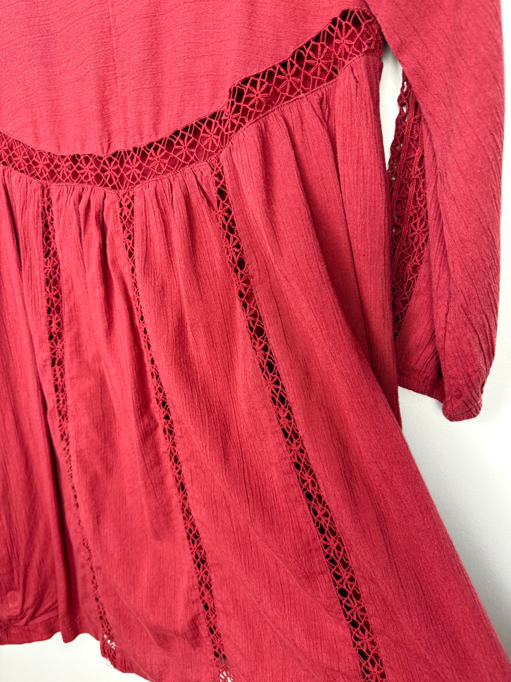 dress detail on  American Eagle Outfitters Crochet-Trim Boho Dress | Size S at Blue Sparrow Shop 