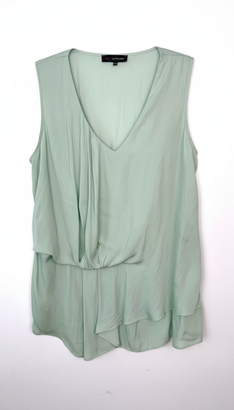 flattering drapey sleeveless top Edit by Jeanne Beker | Size M at Blue Sparrow Shop Canadian Resale Reminagined