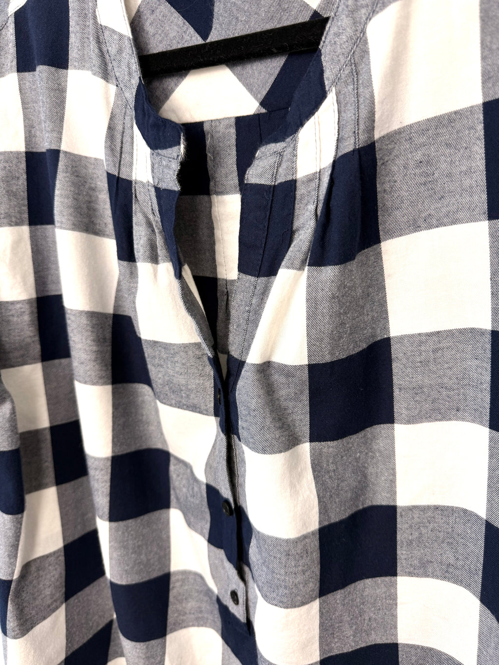 front lapel on 100% Cotton J Crew Buffalo Plaid Top | Size L
