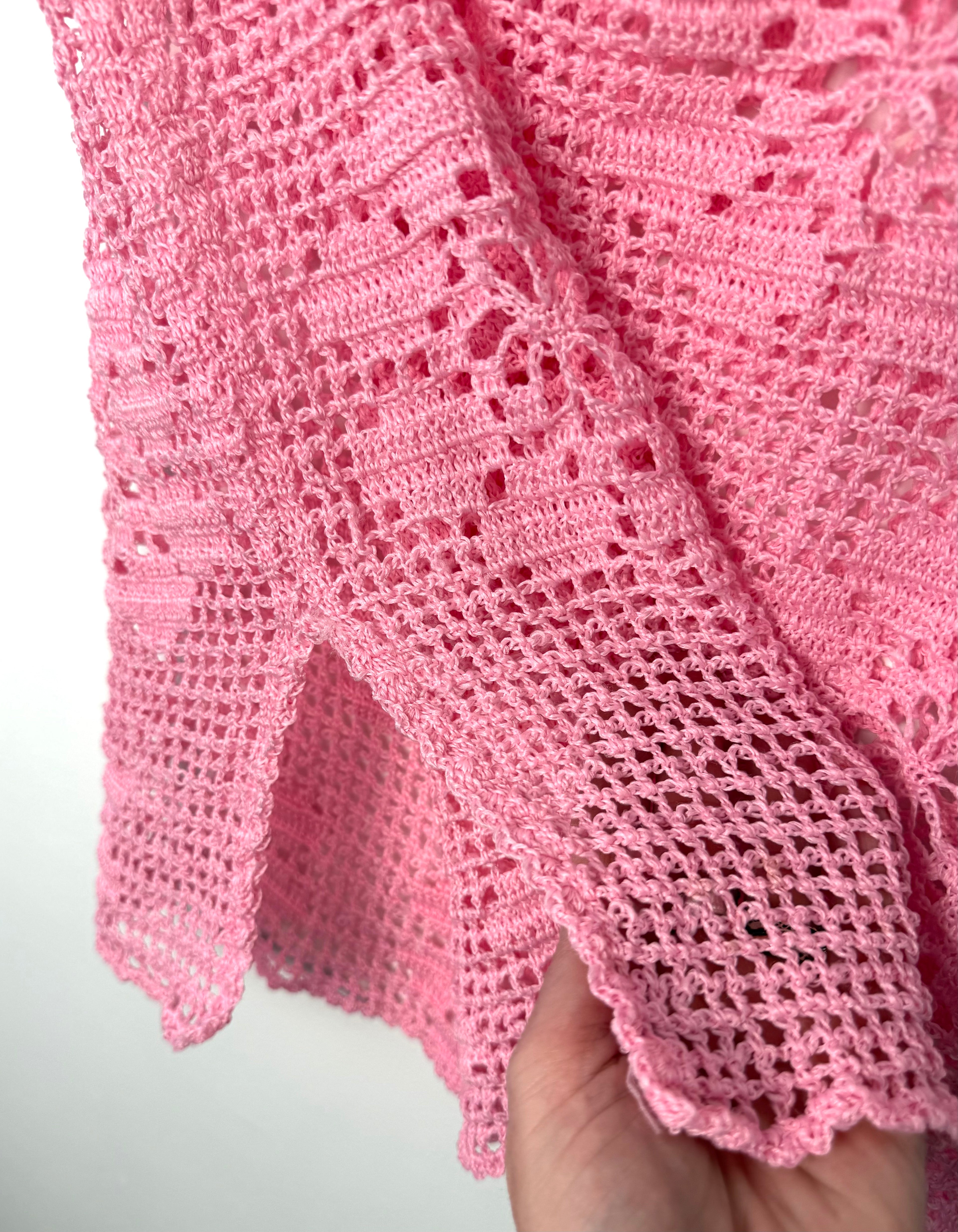 hem detail - slit at hem of boho crochet pink top scalloped trim feminine knit top
