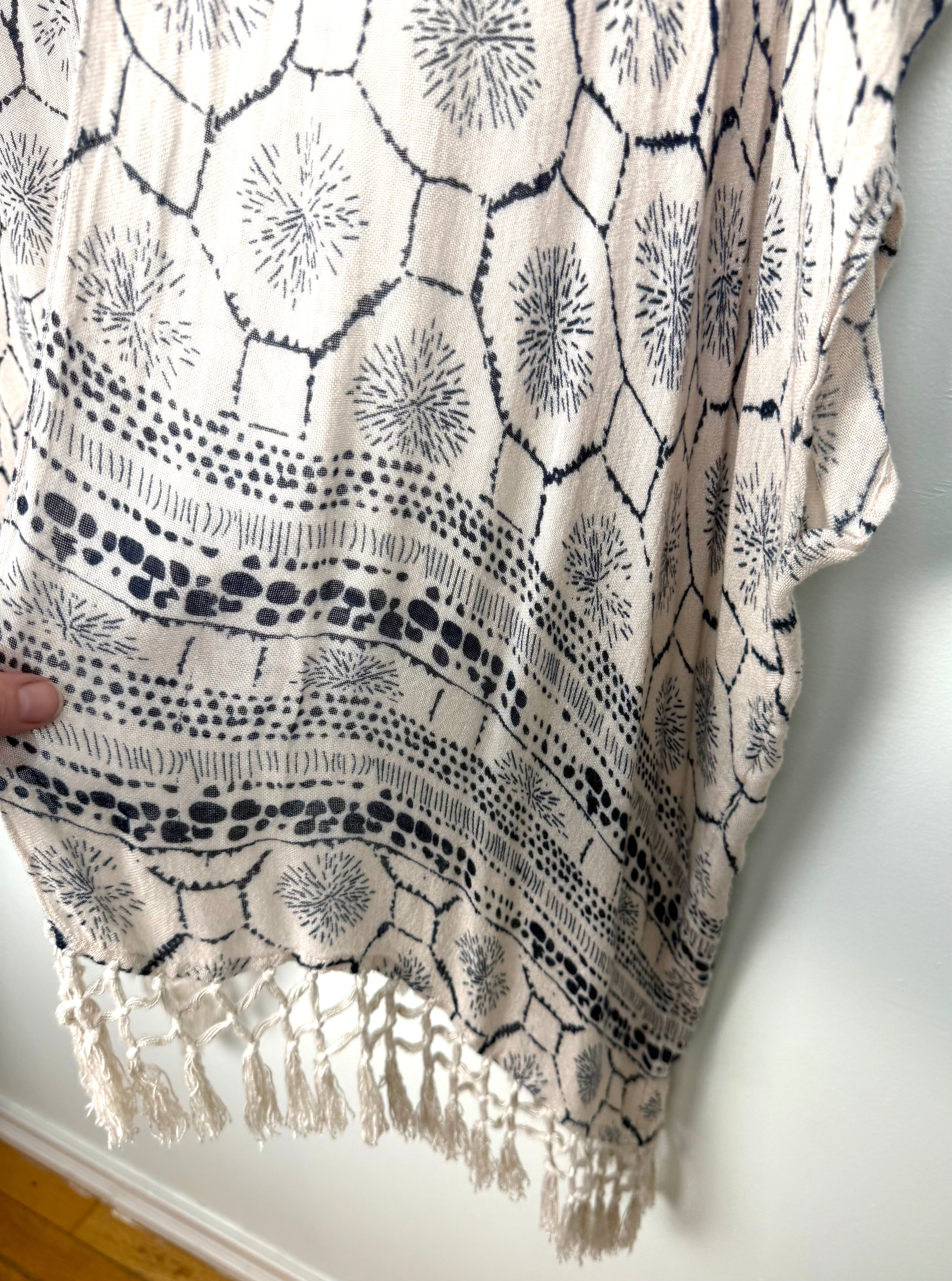 hem detail on Roots Canada Lightweight Geometric Print Fringe Kimono | One Size at Blue Sparrow Shop