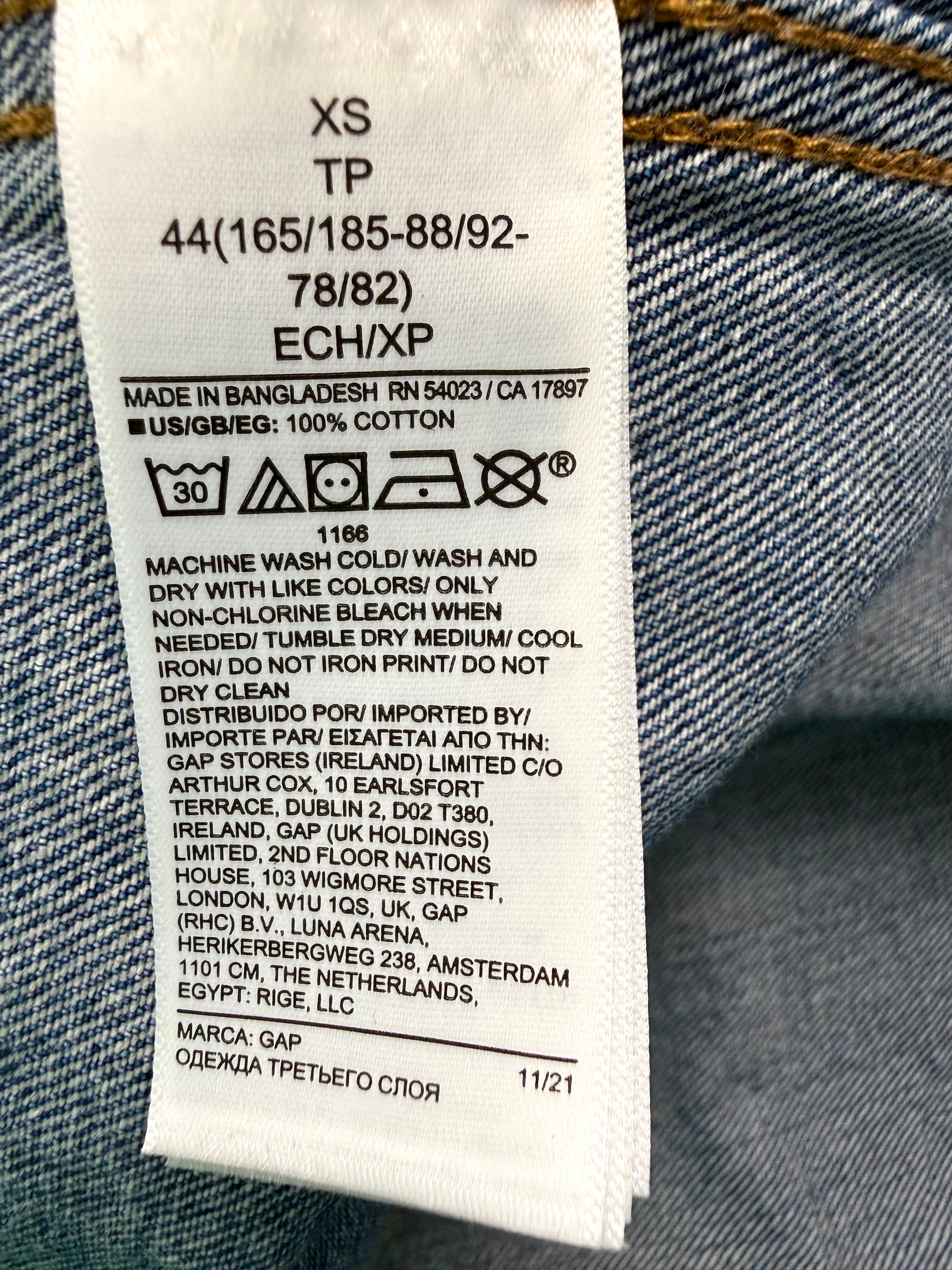iside care label on GAP Classic Denim Trucker Jacket | Oversized XS at Blue Sparrow Shop