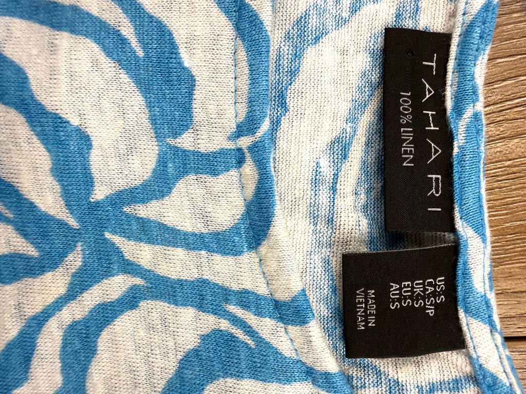 inside label on Tahari 100% linen botanical print top
