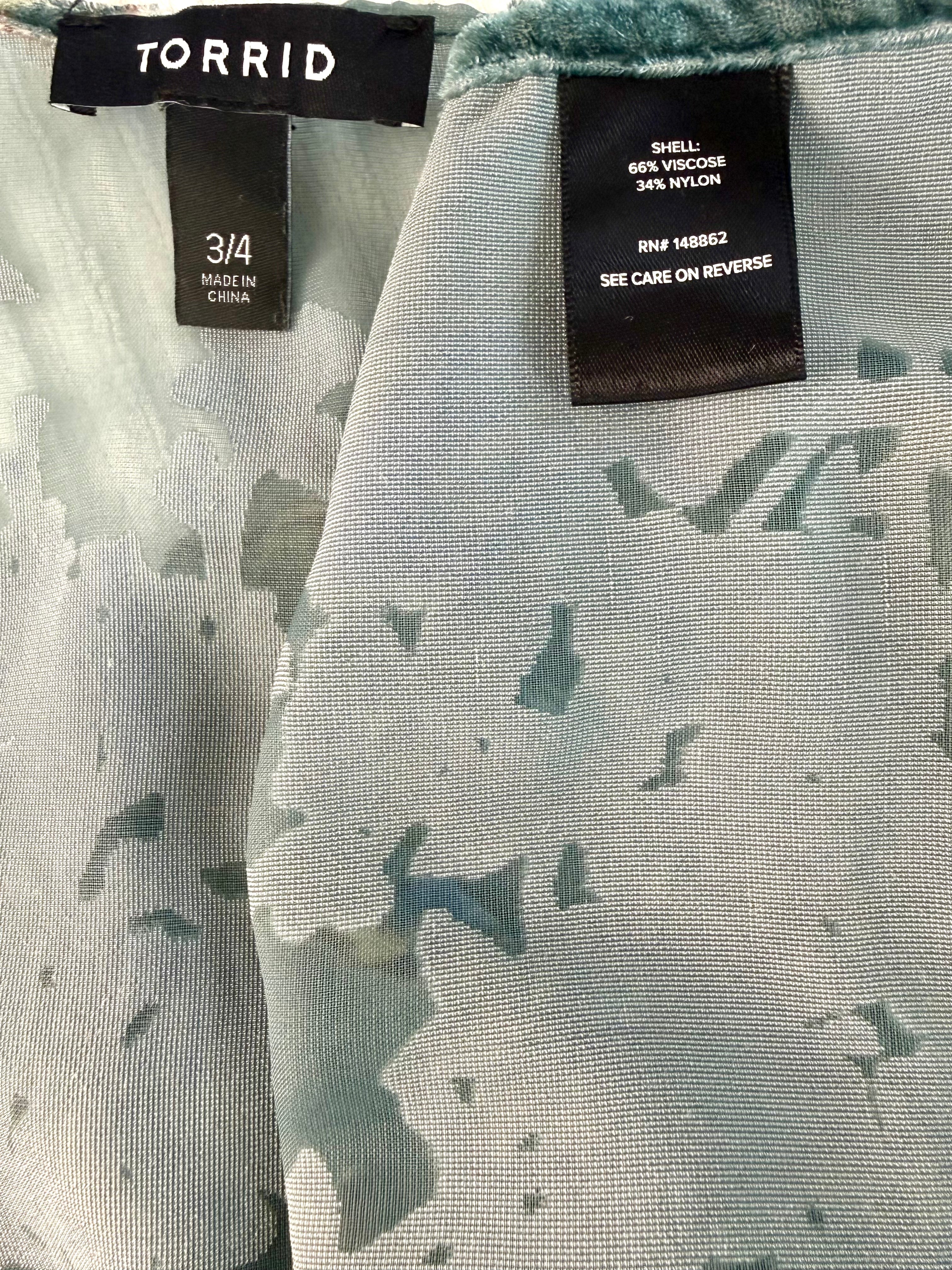 inside labels Torrid Sheer Floral Burnout Kimono Duster | Plus Size at Blue Sparrow Shop