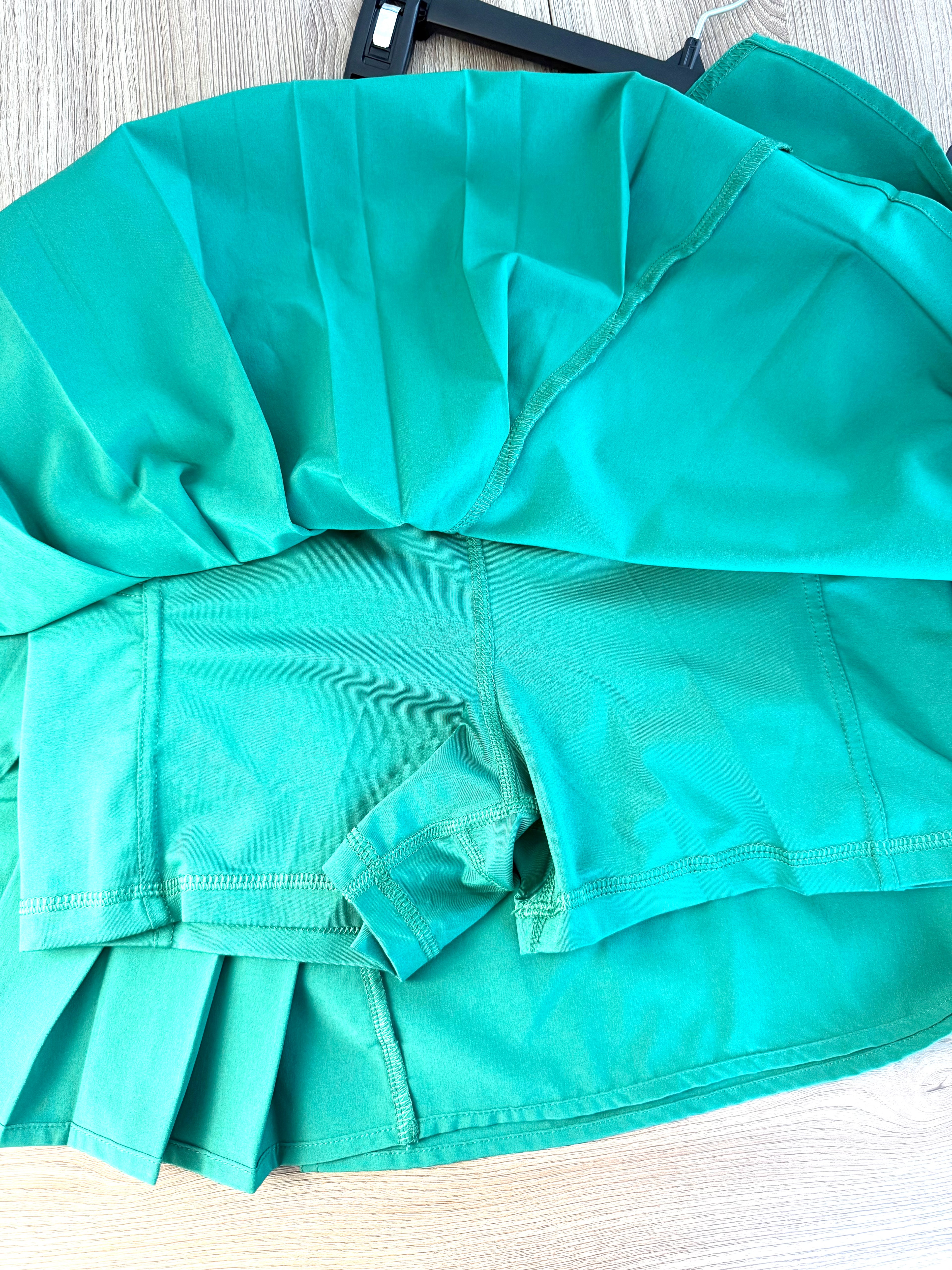 inside of lole green skort showing shorts underneath