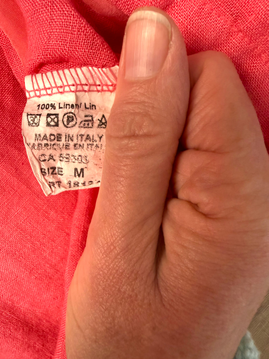 inside tags on 100% Linen Angela Mara  Made in Italy Linen Top | Size M at Blue Sparrow Shop 