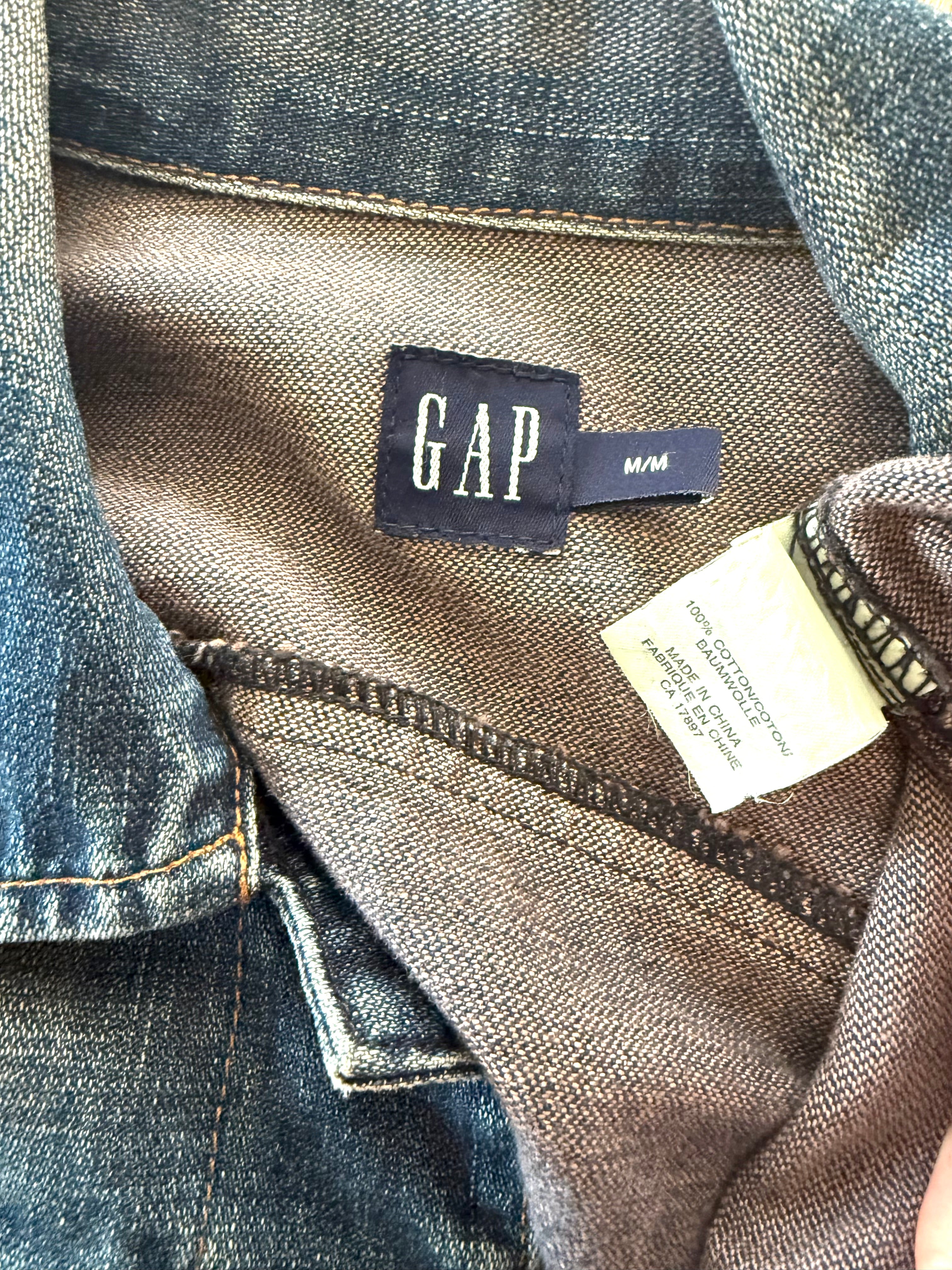 inside tags on GAP 100% Cotton Classic Trucker Denim Jacket — Medium Wash | Size M Blue Sparrow Shop