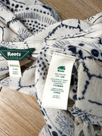 inside tags on Roots Canada Lightweight Geometric Print Fringe Kimono | One Size at Blue Sparrow Shop