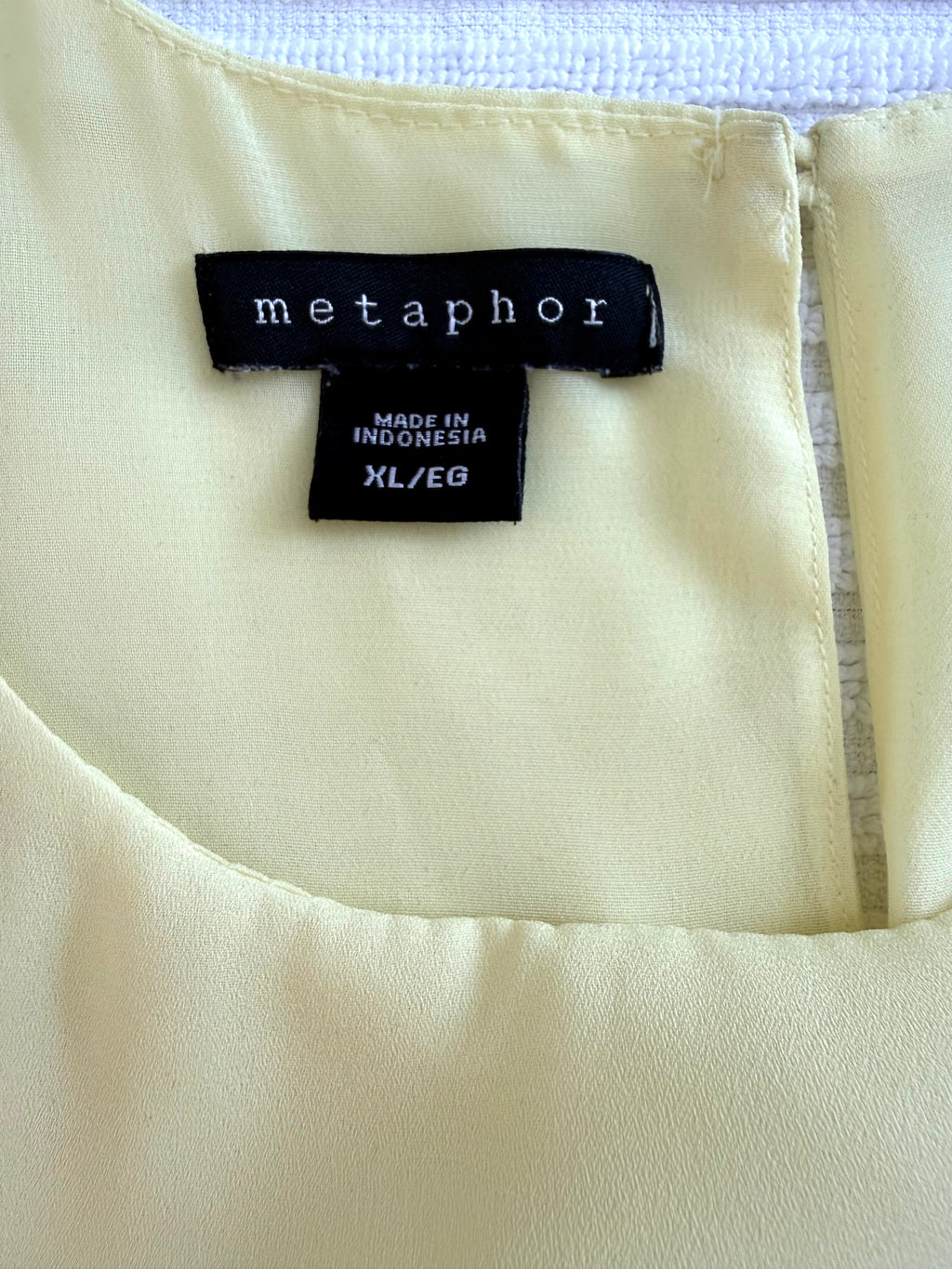 inside tags on Yellow Layered Sleeveless Blouse | Metaphor Double Layer Chiffon Tank | Size XL at Blue Sparrow Shop