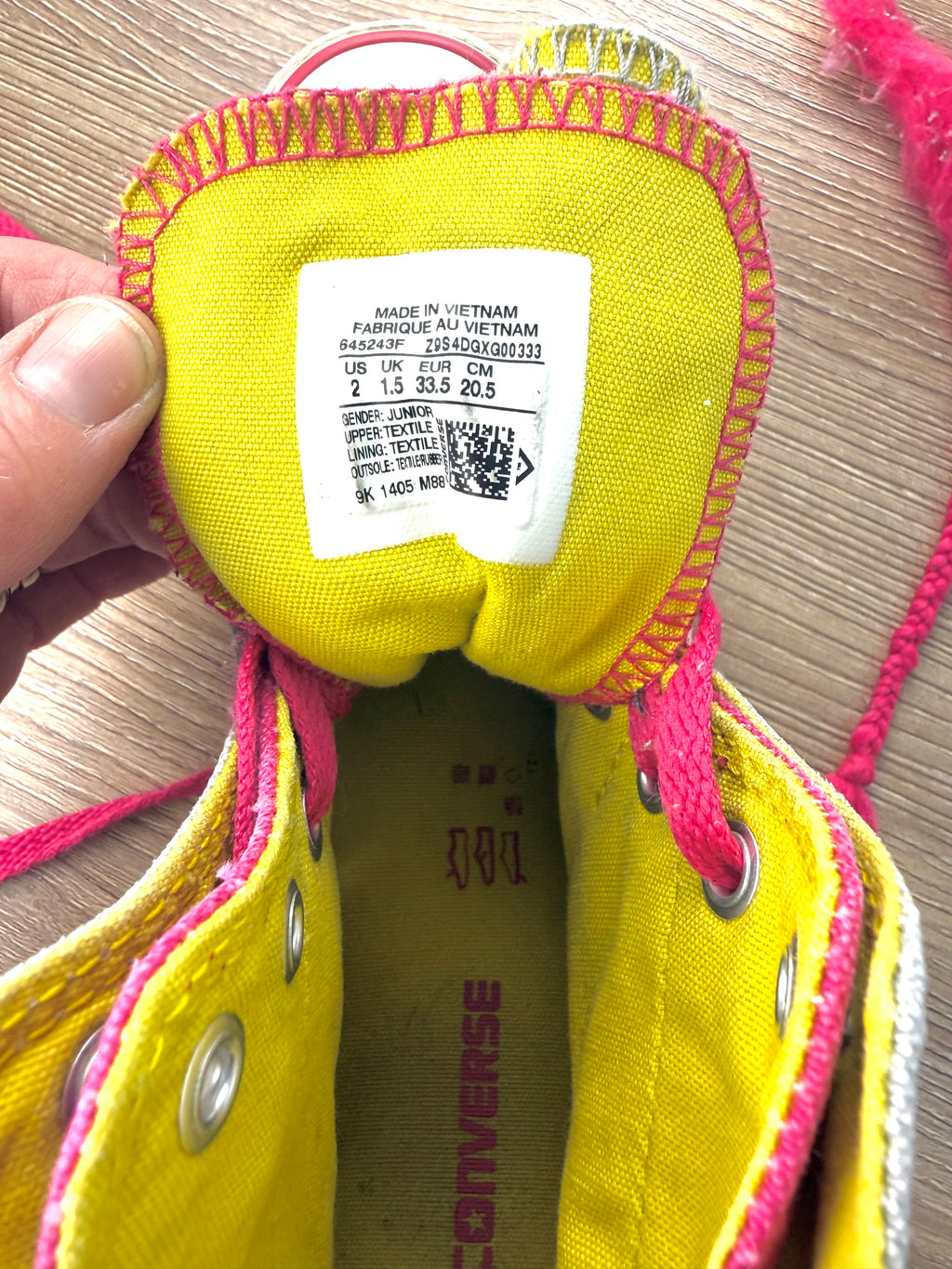 inside tongue showing size 2 on Converse Chuck Taylor All Star Kids High Top Sneakers 