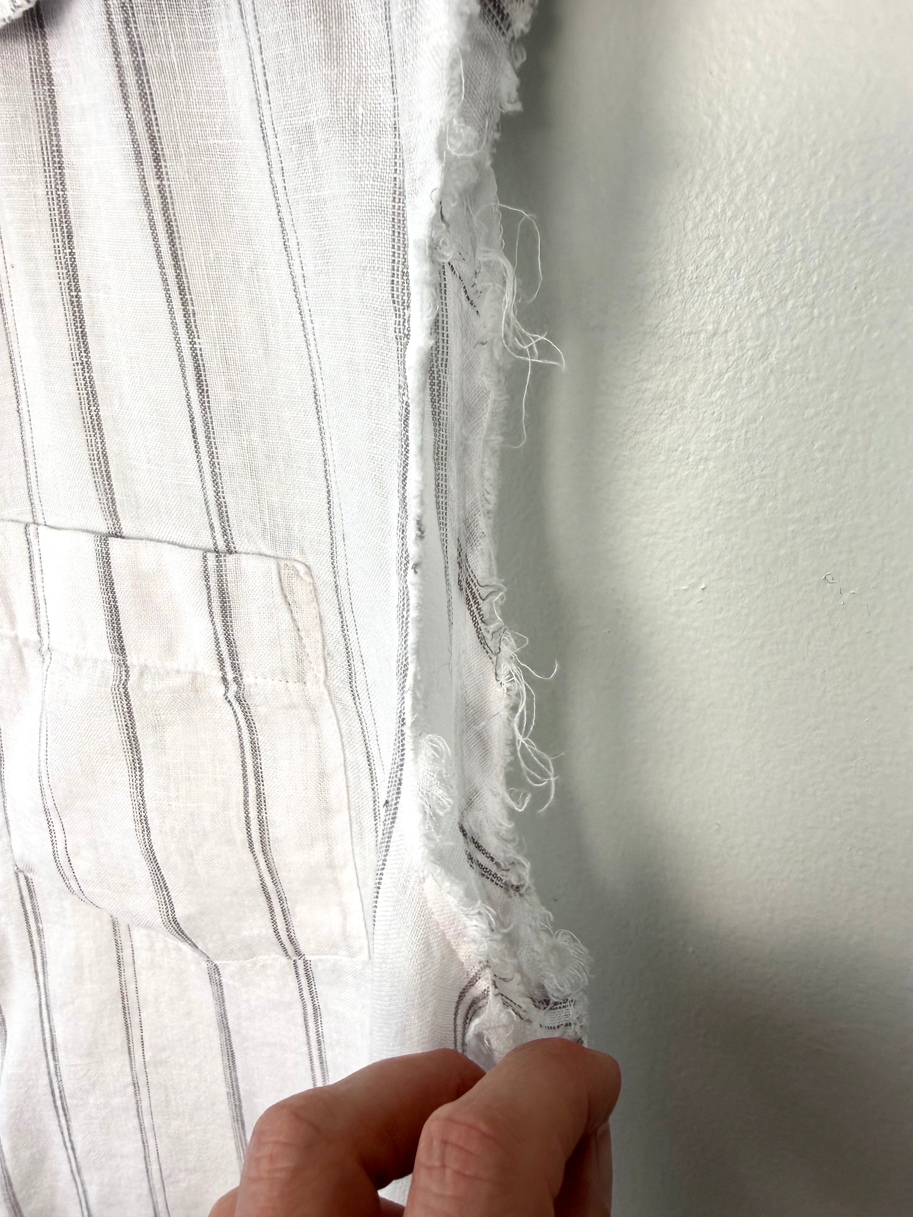 intentionally frayed edges on 100% Linen Zara Sleeveless Button Front Top | Size M at Blue Sparrow Shop 