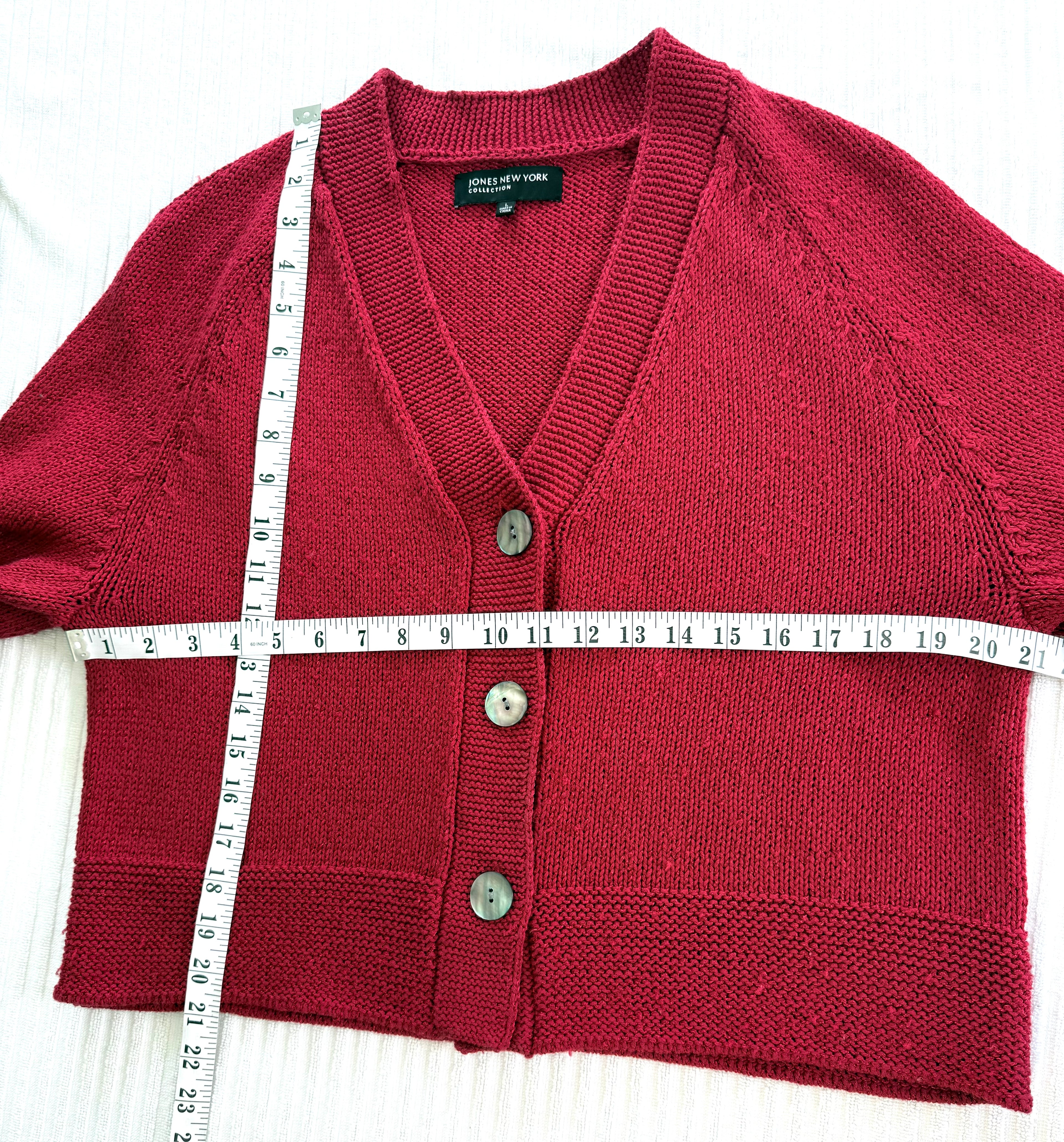 jones new york red cardigan measuring 42"bust and 21" length
