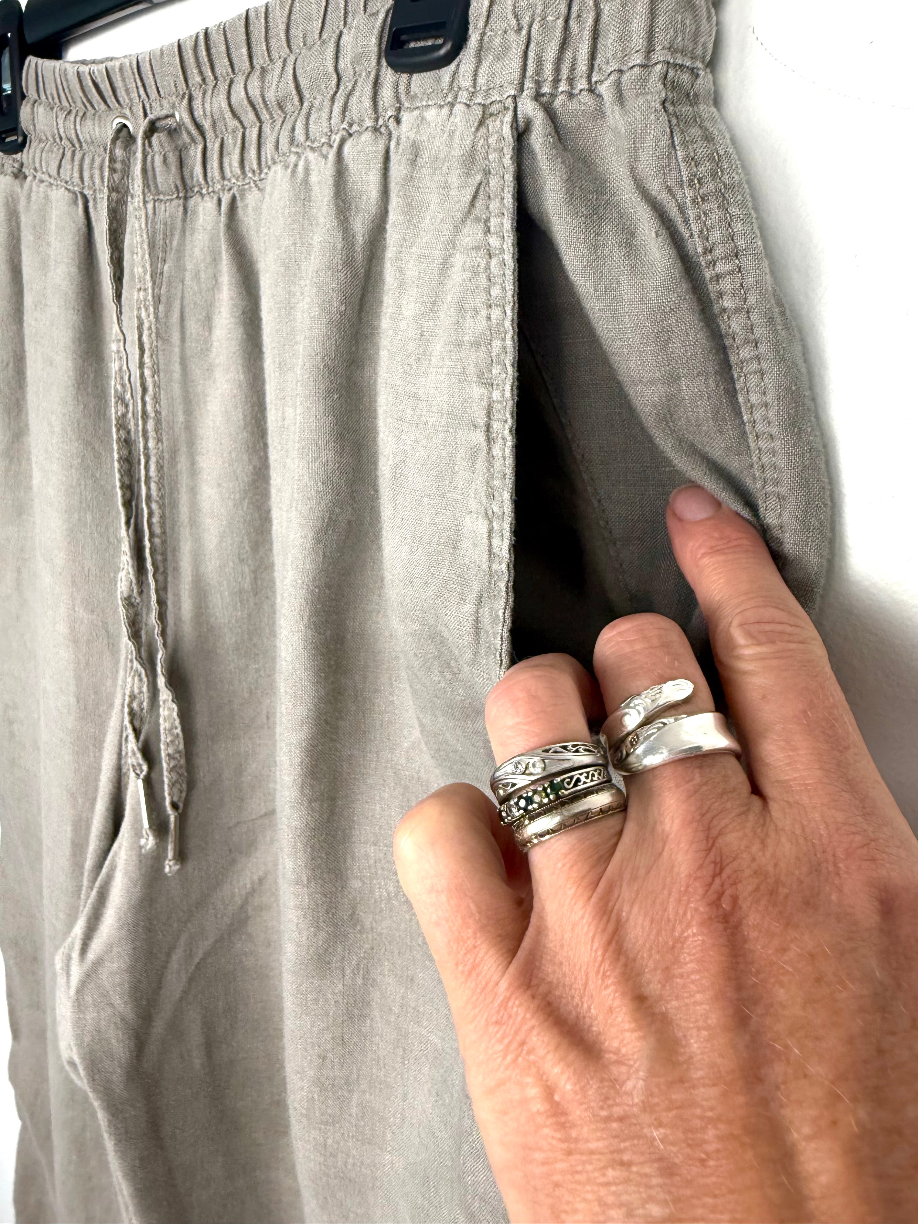 pocket detail on 100% Linen  Drawstring Pants – Taupe Relaxed Fit Pull-On Trousers – H&M Small at Blue Sparrow Shop