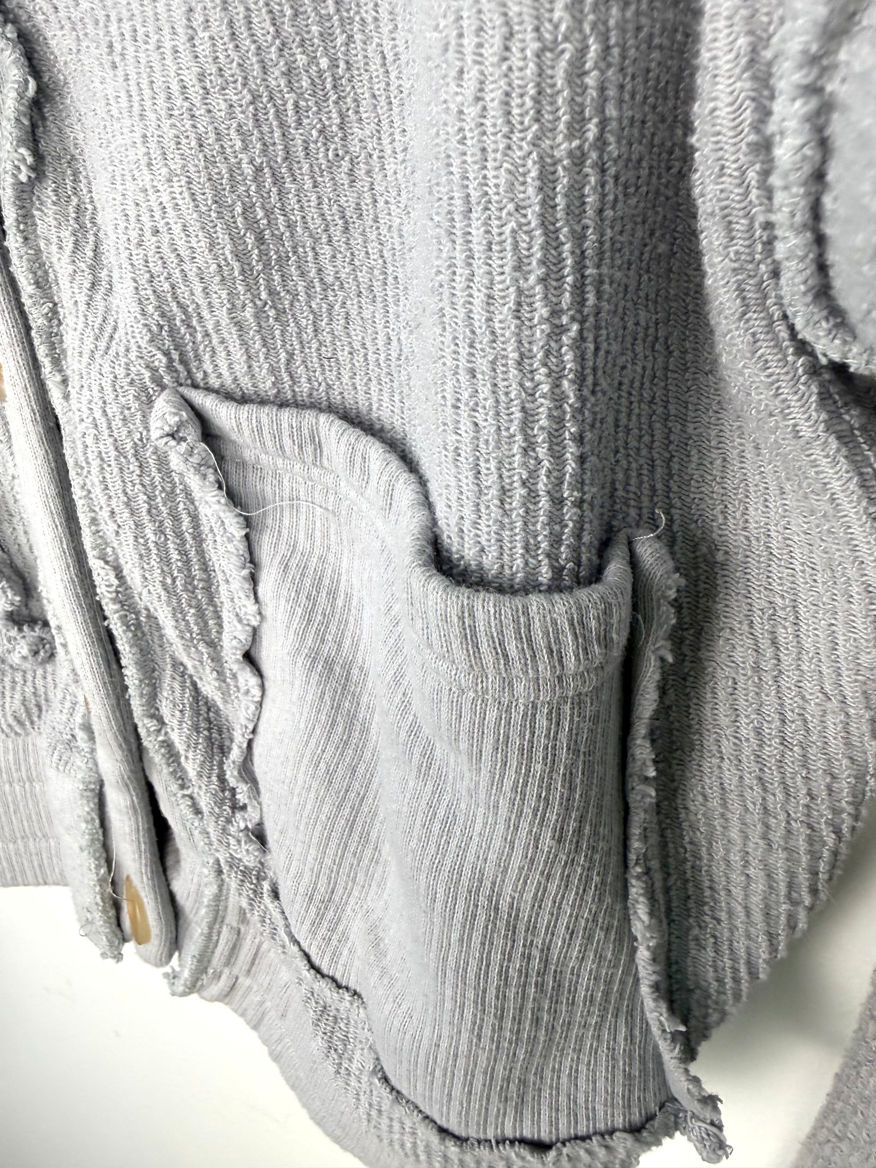 pocket detail on front of 00% Cotton Vintage Havana Cropped Cardigan | Size S at Blue Sparrow Shop 
