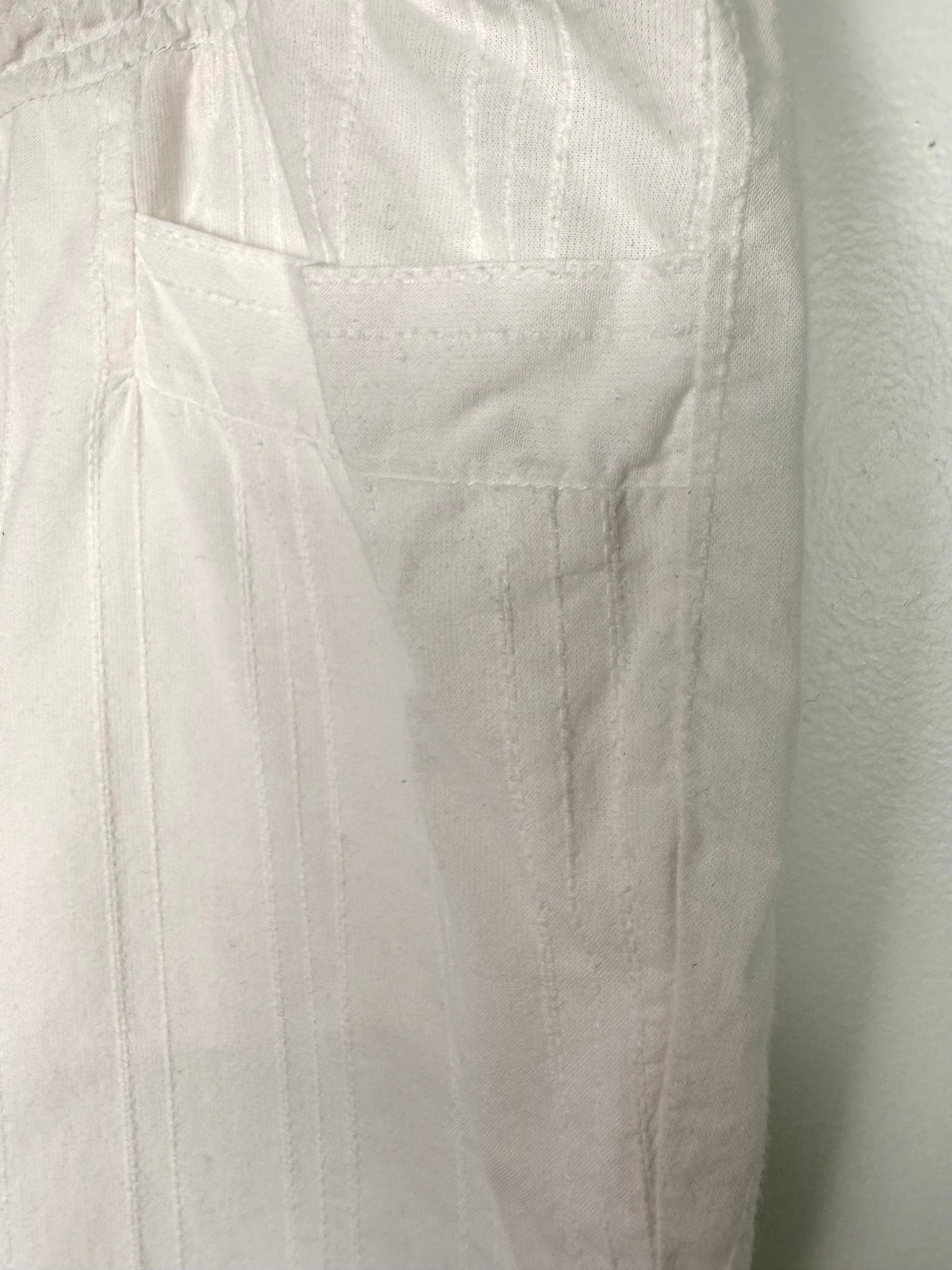 pocket on 100% Cotton  Wide-Leg Beach Pants | Size XL  at Blue Sparrow Shop Resale 