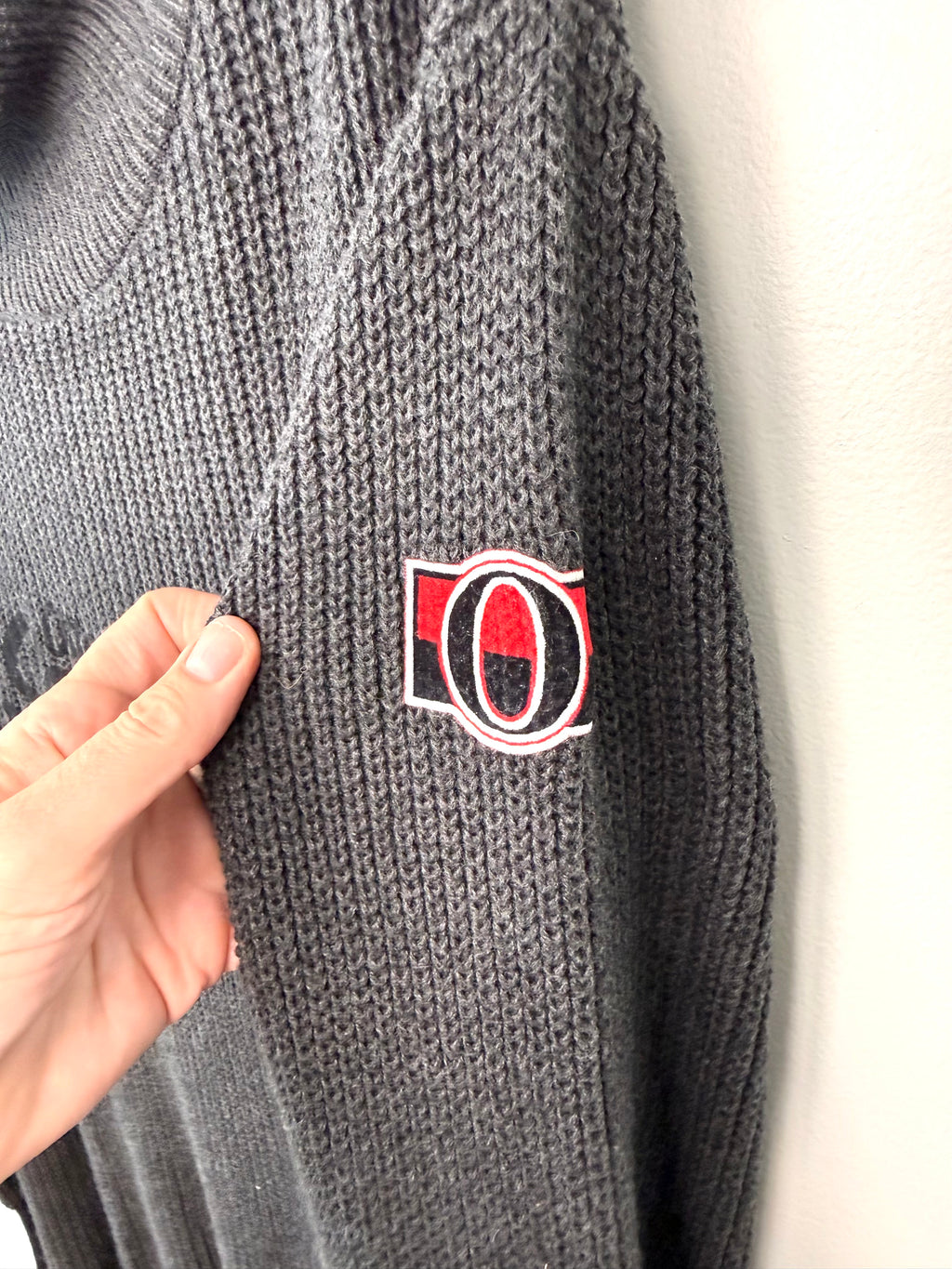 side sleeve emblem on NWT 100% Cotton Ottawa Senators Tunic Sweater | Size S