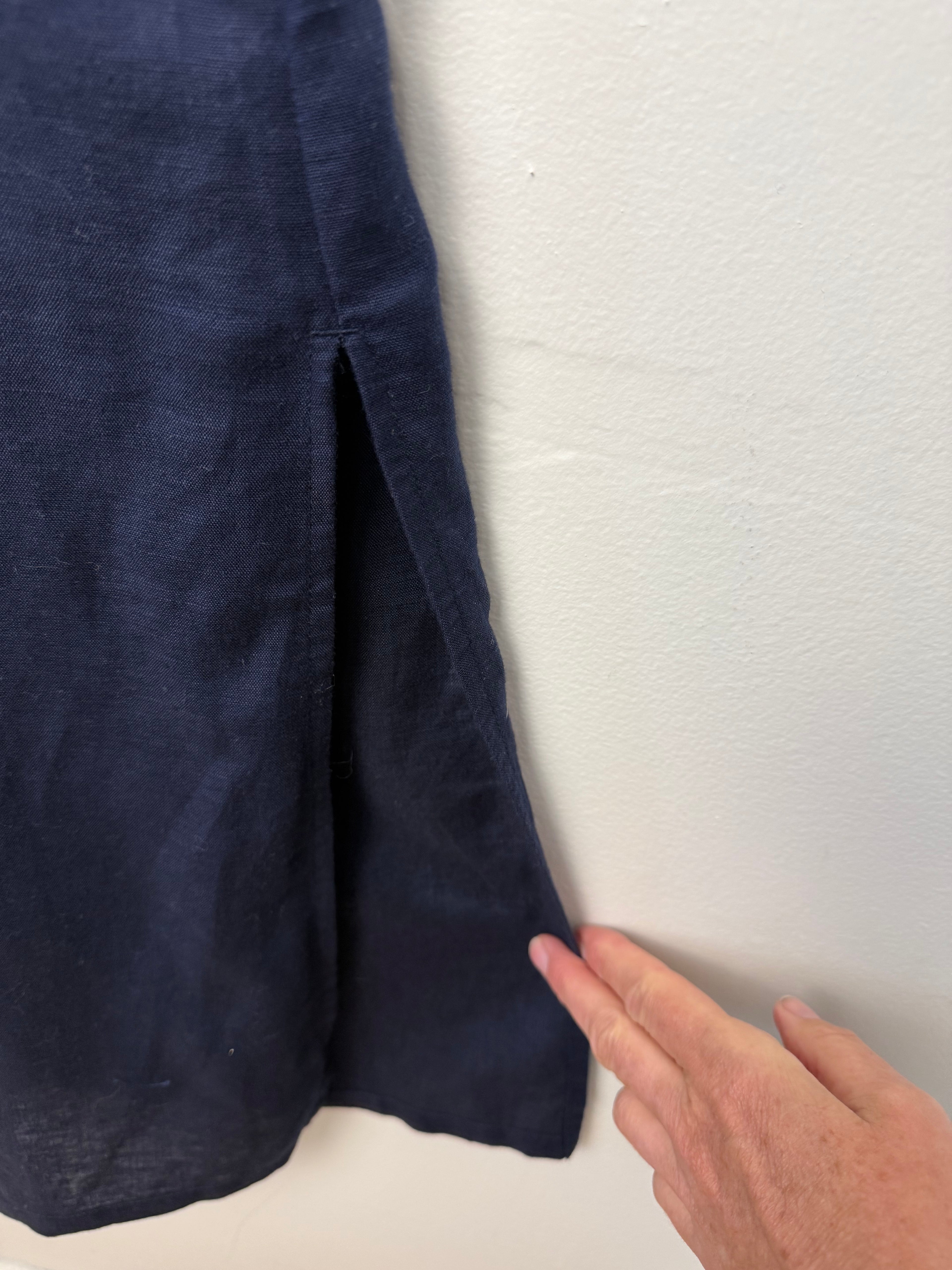 side slit detail on hem of 100% Linen J.Crew Embroidered Tunic Dress | Size S at Blue Sparrow Shop