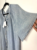 sleeve detail on 100% Cotton NWT Gauze Henley Top | Size 1X  at Blue Sparrow Shop