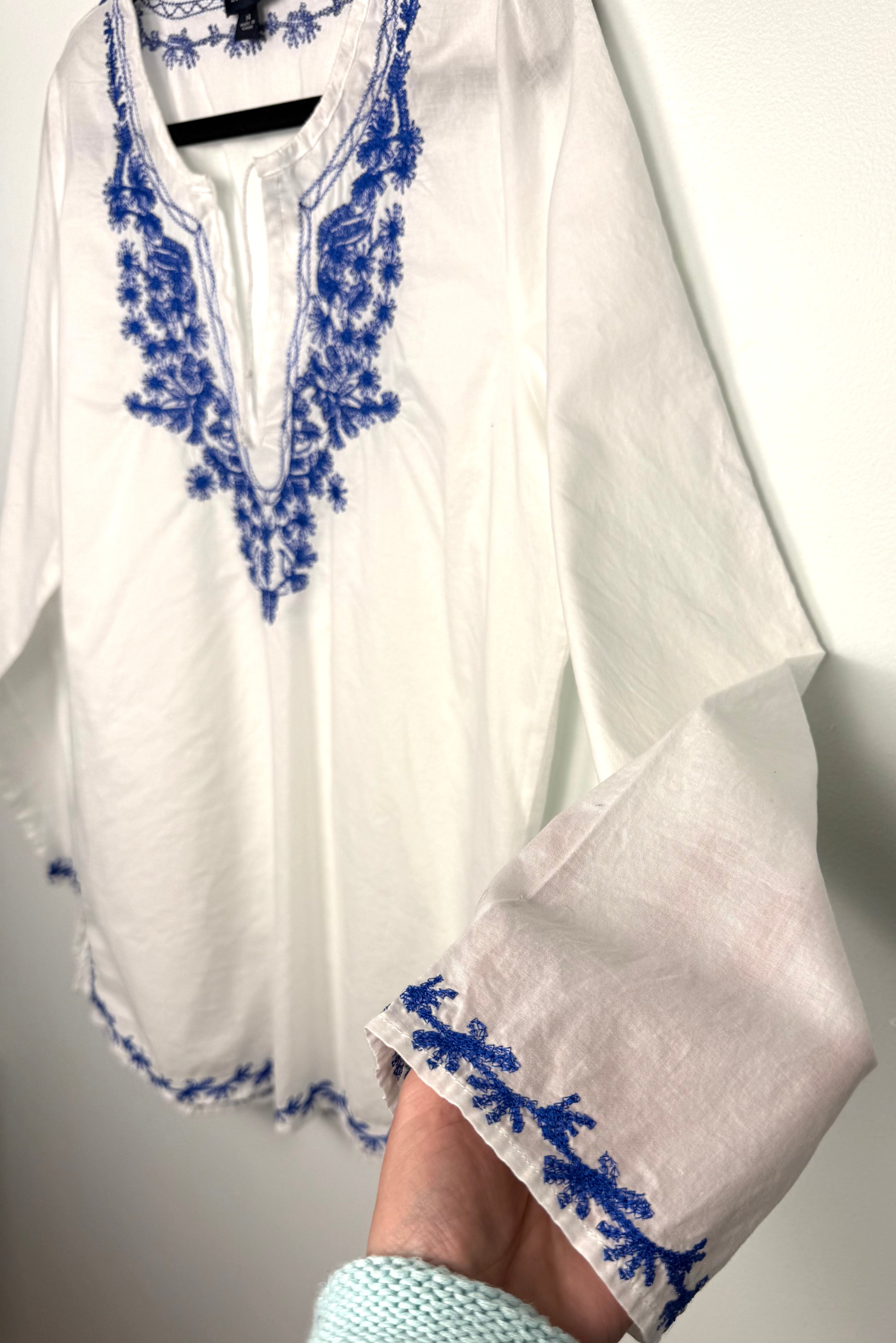 sleeve detail on 100% Cotton Witchery Embroidered Boho Blouse | Size 14  at Blue Sparrow Shop - Canadian Resale Reimagined