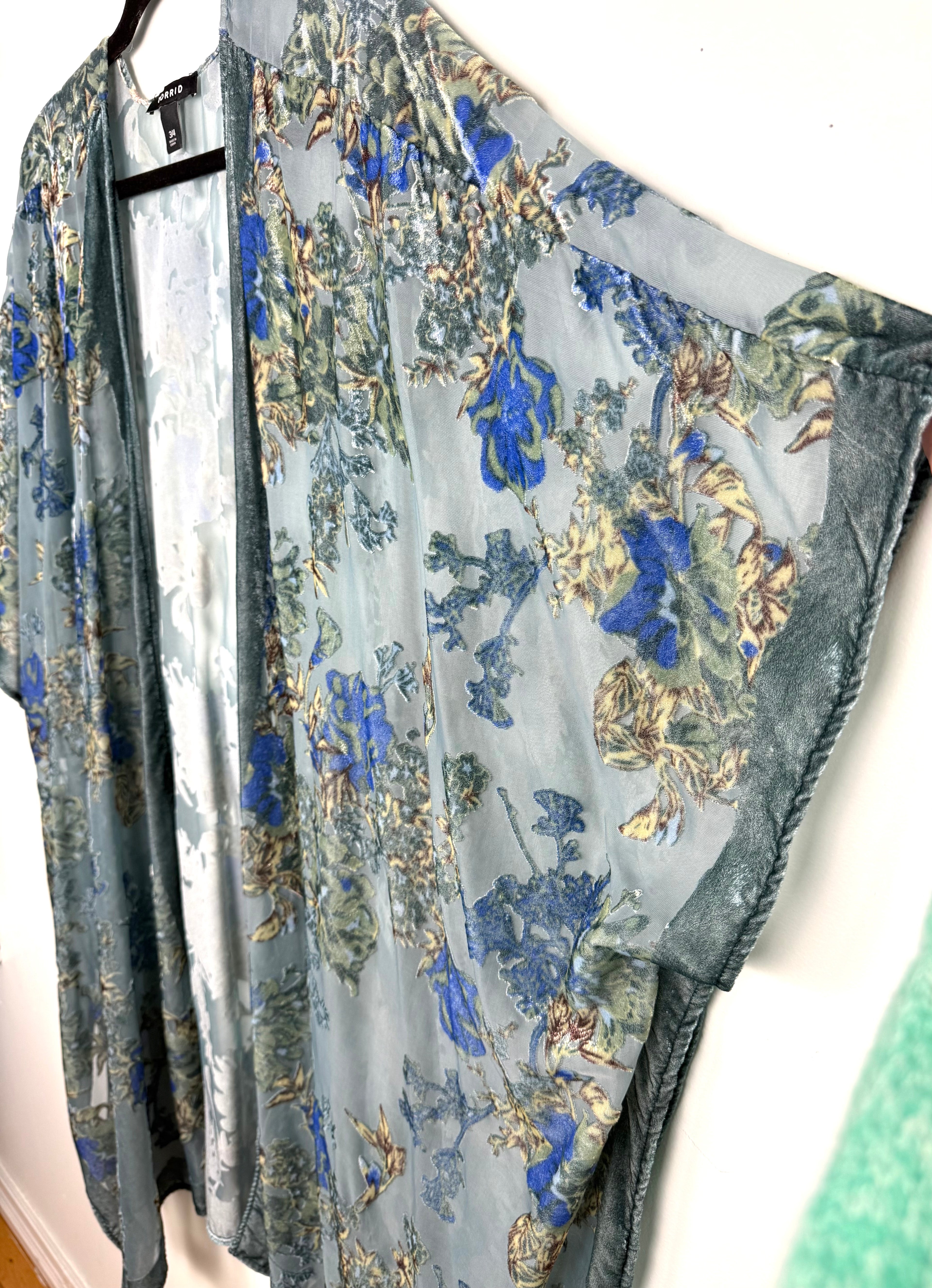 sleeve of Torrid Sheer Floral Burnout Kimono Duster | Plus Size at Blue Sparrow Shop