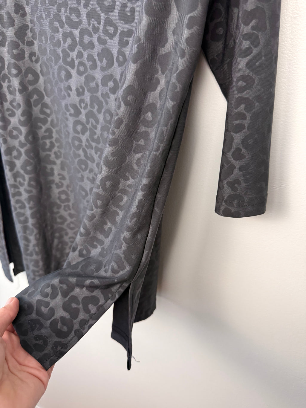 slit hem on Made in Canada Sympli Asymmetrical 3/4 Sleeve Top | Size 14