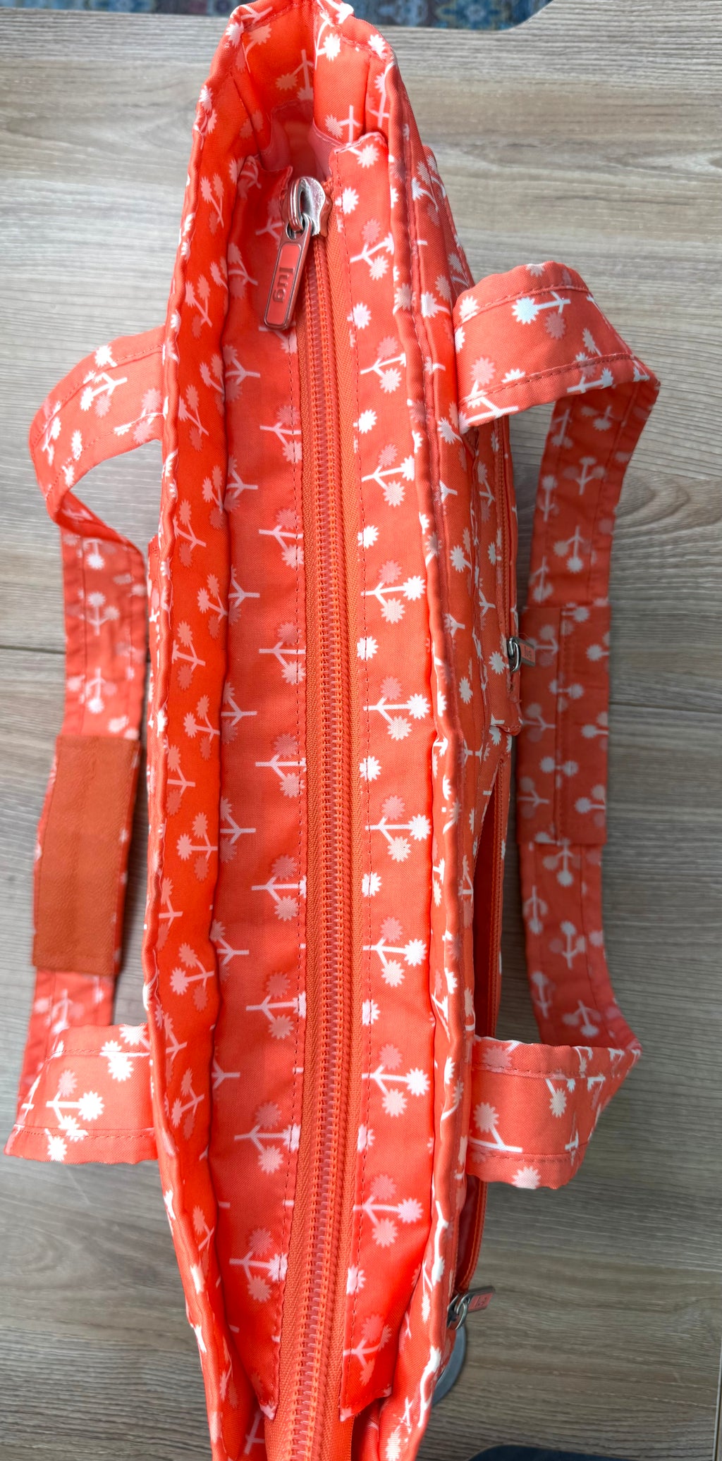top view of LUG Multi-Pocket Travel Tote | Carry-All | Lug Travel bag at Blue Sparrow Shop resale Canada measuring 17" wide by 9" deep