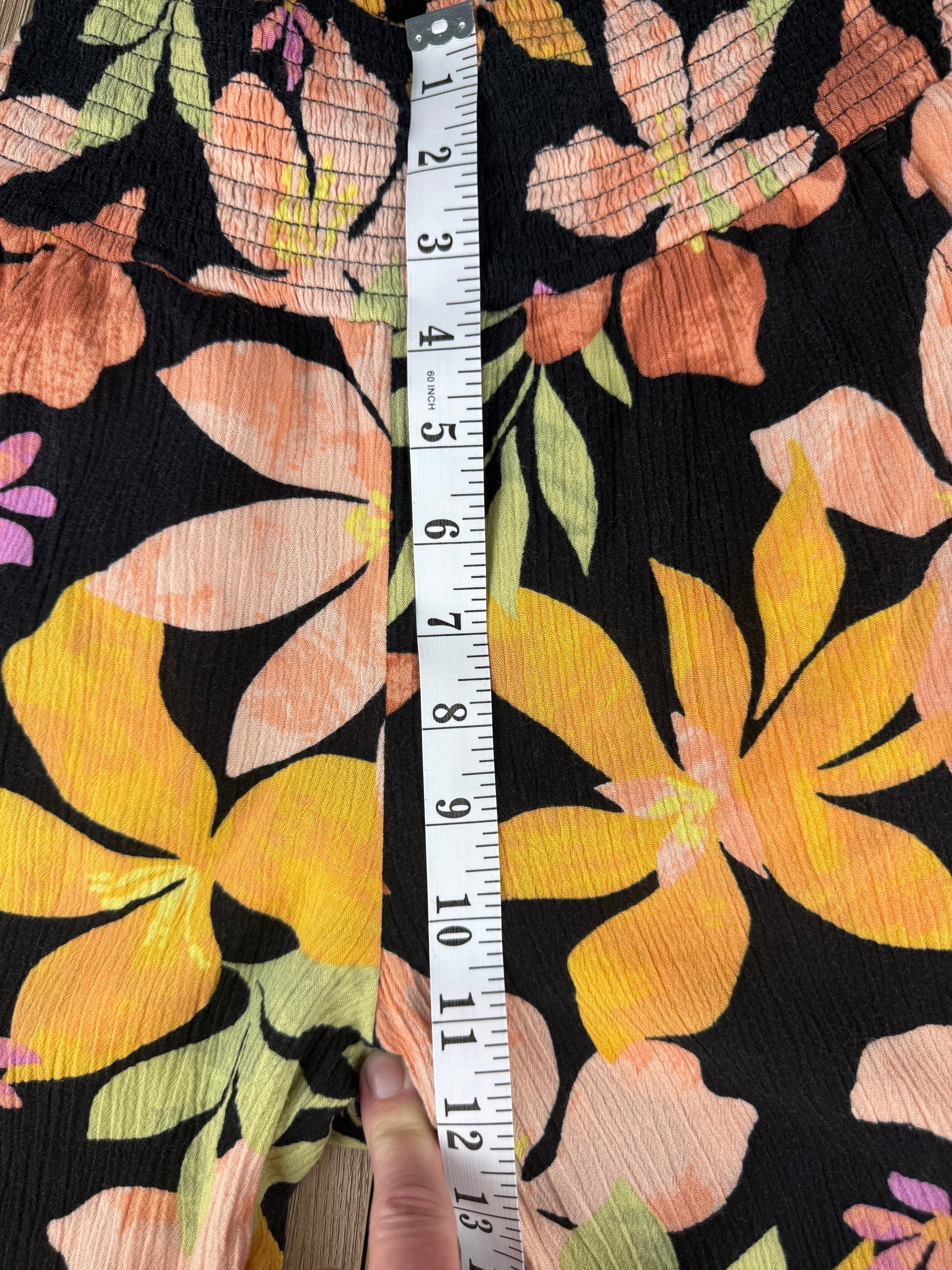 tropical floral wide leg pants measuring 11" rise 