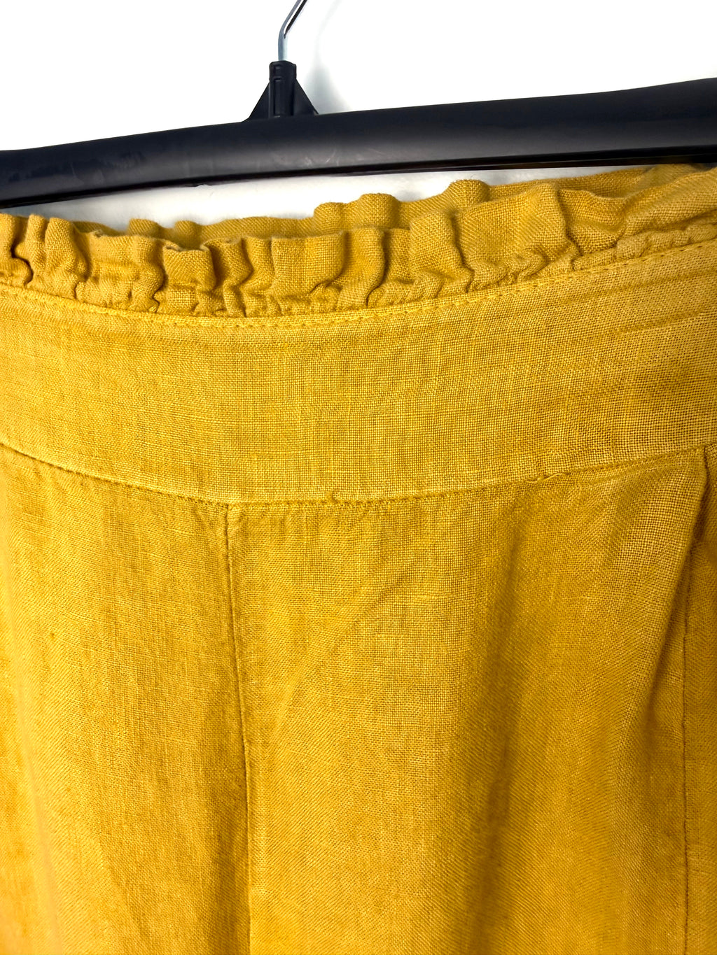 waist detail on Made in Italy Alessia Santi Linen Wide Leg Pants 