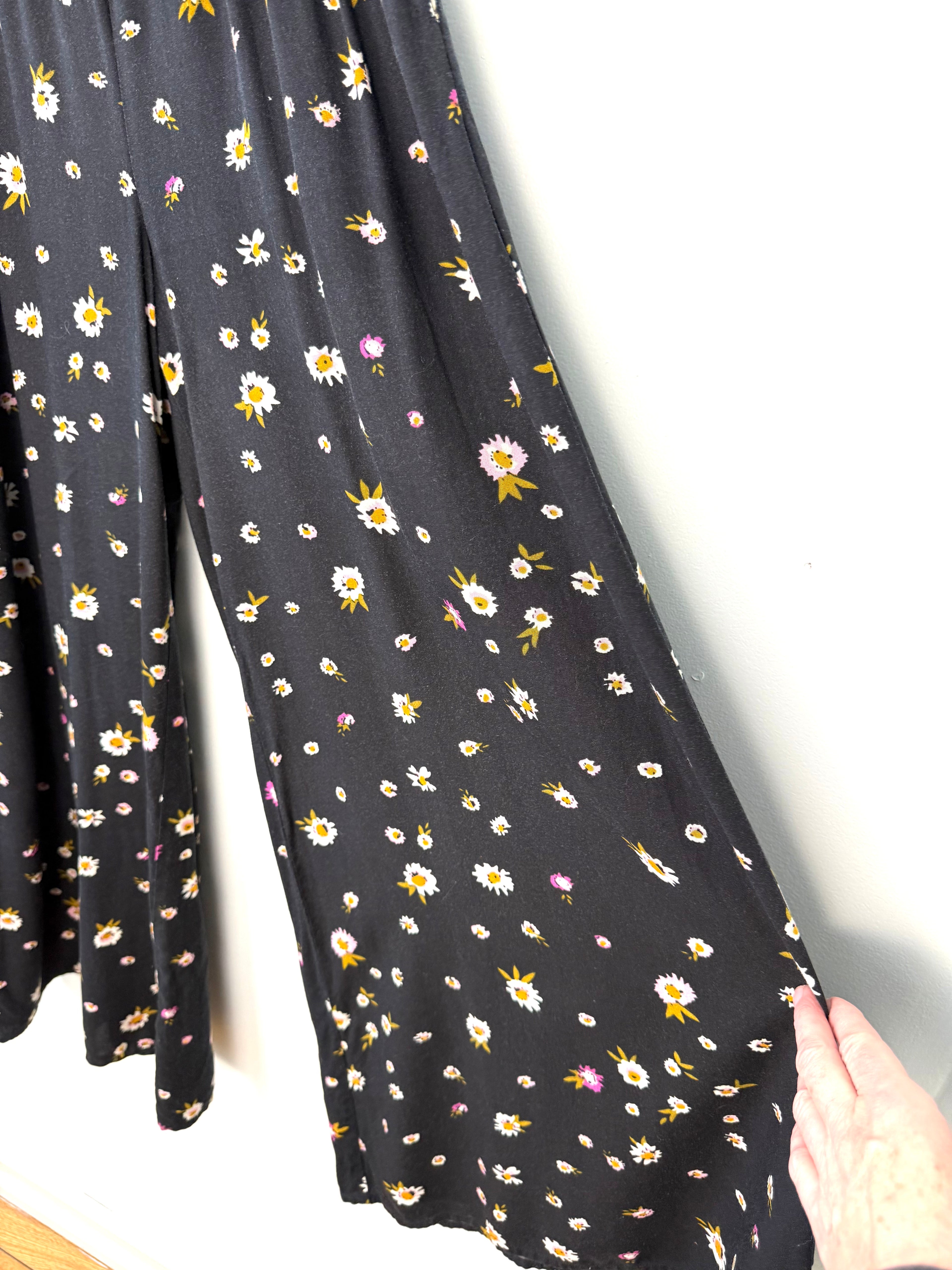 wide leg of Patrons of peace boho pant 