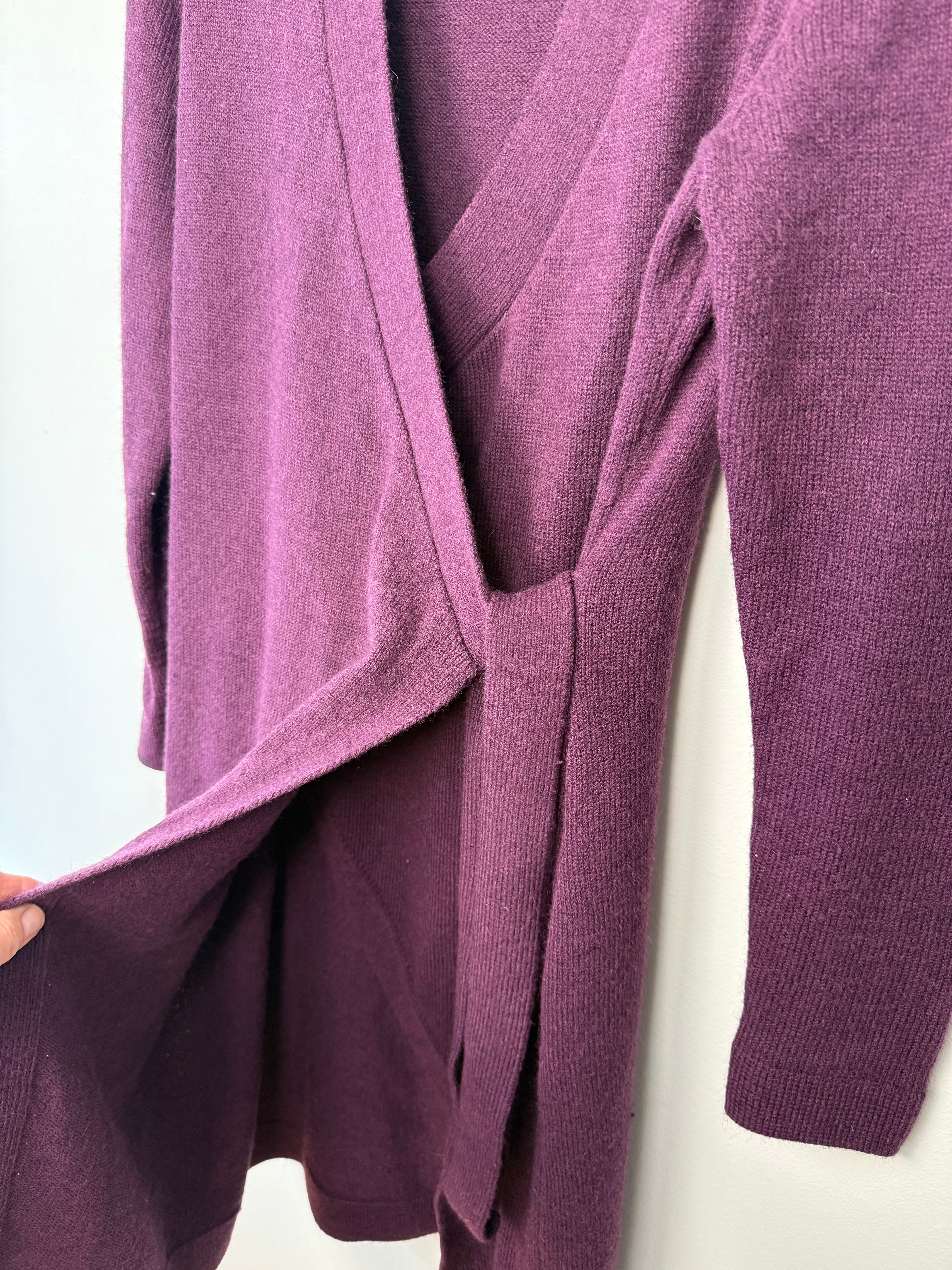 wrap front on Banana Republic Knit Wrap Dress | Size L